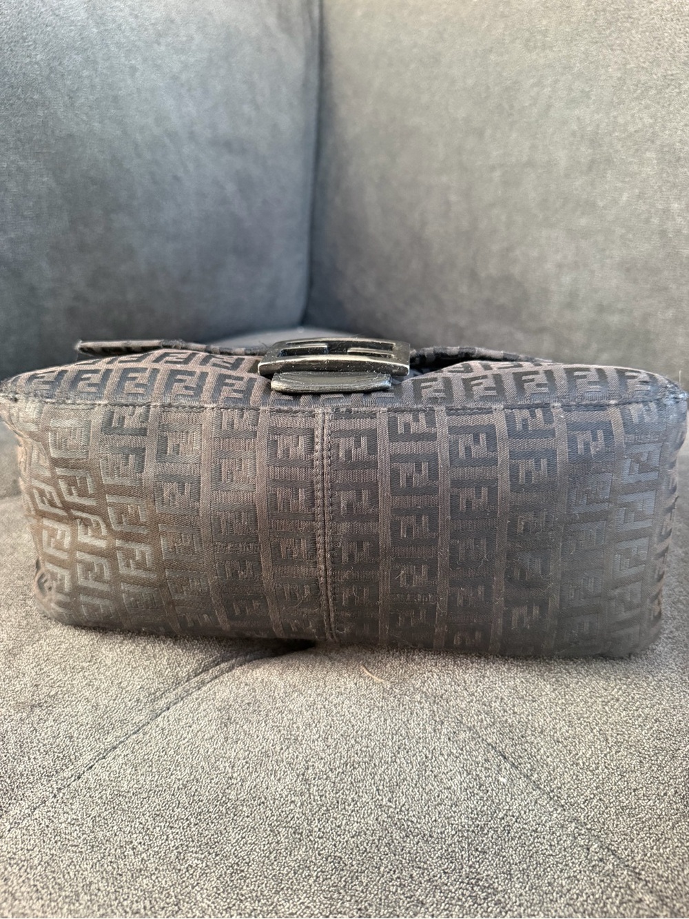 Vintage Fendi Mamma Baguette - Brown Zucca Canvas Monogram (Y2K Era) - Picture 6 of 11